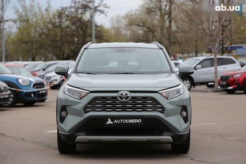 Toyota RAV4 2019 - фото 2