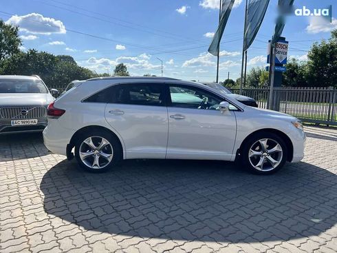 Toyota Venza 2015 - фото 2