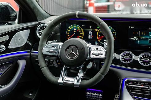 Mercedes-Benz AMG GT 4 2019 - фото 20
