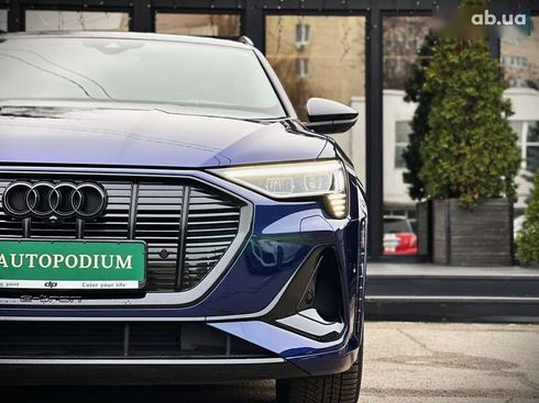 Audi e-tron S 2021 - фото 7