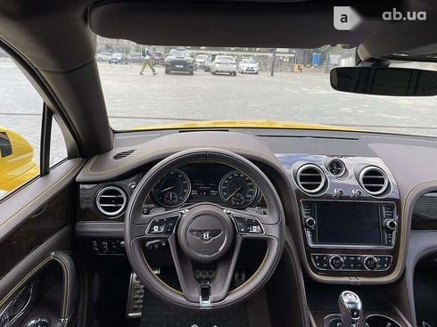 Bentley Bentayga 2017 - фото 18