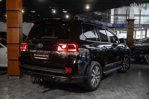 Toyota Land Cruiser 2018 - фото 23