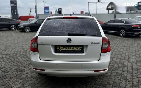 Skoda Octavia 2010 - фото 6
