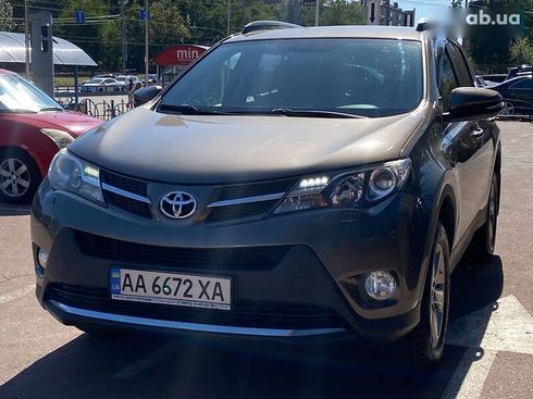 Toyota RAV4 2015 - фото 3