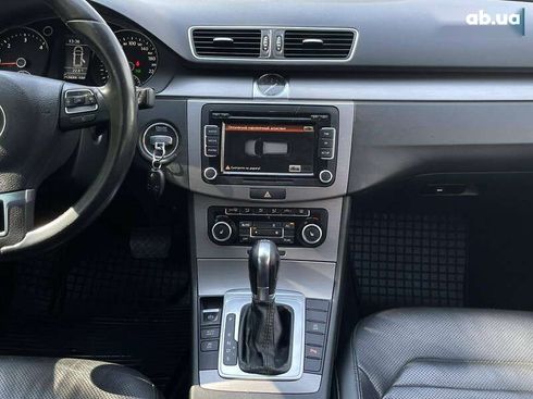 Volkswagen Passat 2011 - фото 17