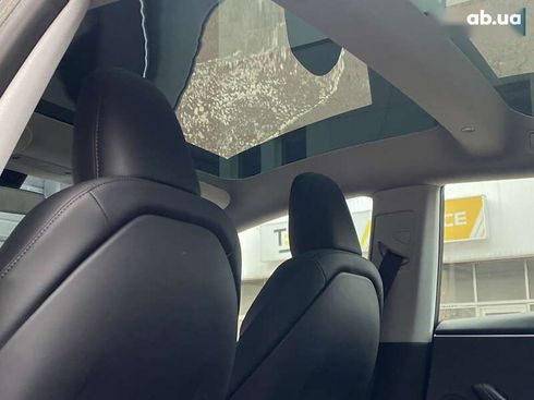 Tesla Model 3 2025 - фото 16