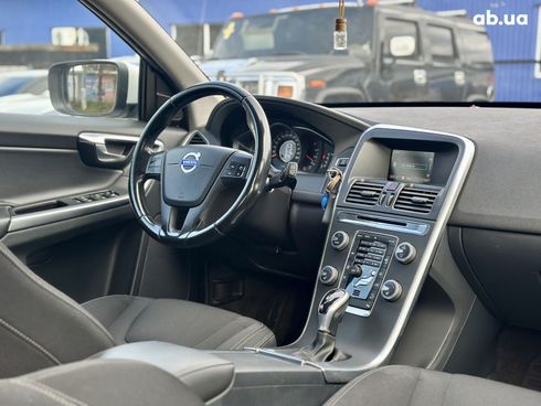 Volvo XC60 2014 белый - фото 16