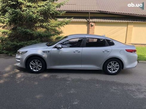 Kia K5 2017 - фото 5