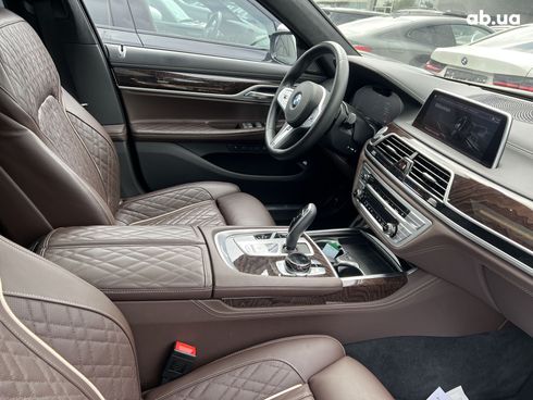 BMW 7 серия 2020 - фото 32