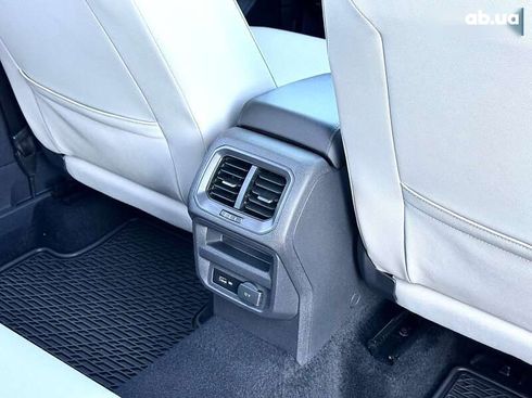 Volkswagen Tiguan 2020 - фото 26