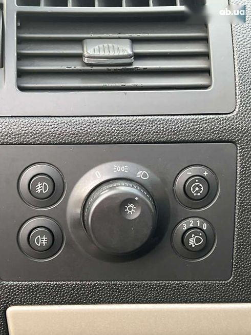 Opel Zafira 2008 - фото 24