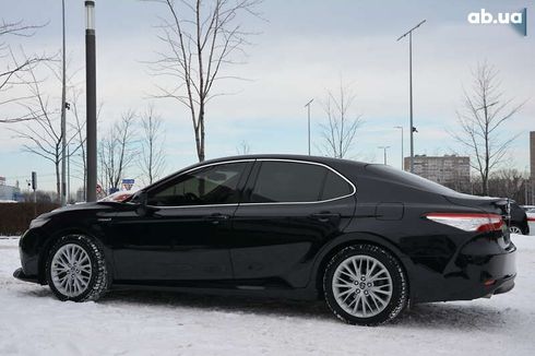 Toyota Camry 2019 - фото 10