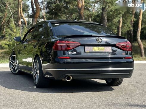 Volkswagen Passat 2018 - фото 23