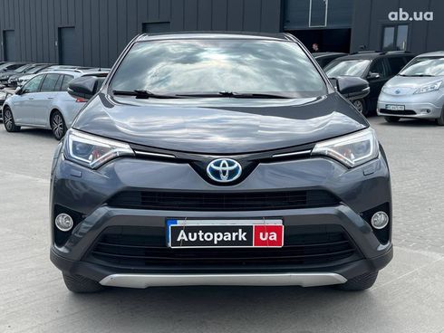 Toyota RAV4 2017 серый - фото 2