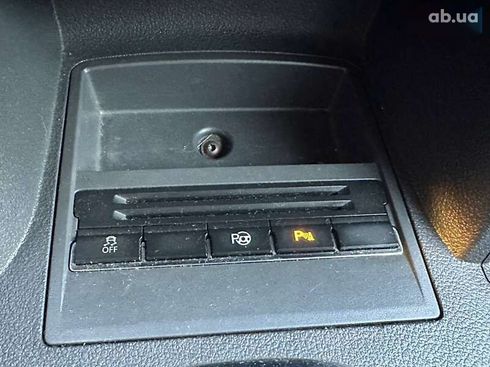 Volkswagen Touran 2012 - фото 24