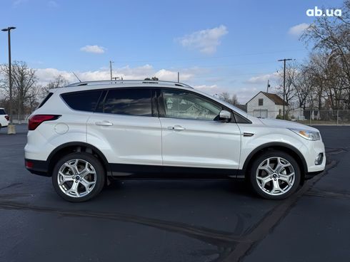 Ford Escape 2019 белый - фото 6