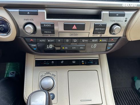 Lexus es 350 2018 белый - фото 27