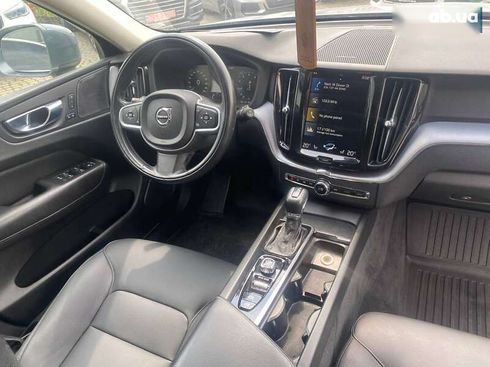 Volvo XC60 2019 - фото 10