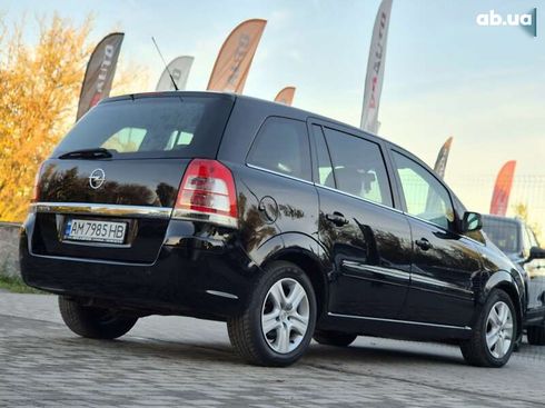 Opel Zafira 2011 - фото 15