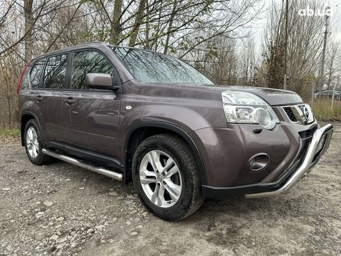 Nissan X-Trail 2012 пурпурный - фото 8