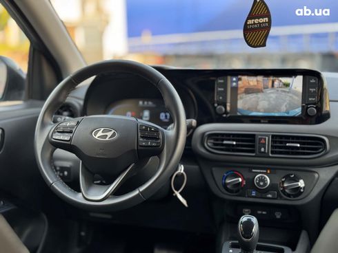 Hyundai i10 2024 зеленый - фото 38