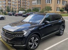 Купити Volkswagen Touareg 2022 бу в Києві - купити на Автобазарі