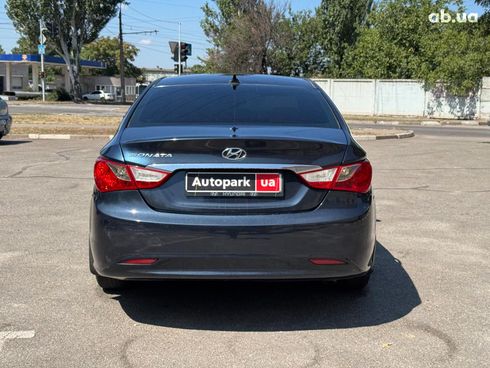 Hyundai Sonata 2012 синий - фото 4