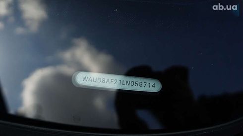 Audi A6 2020 - фото 24