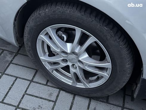 Toyota Corolla 2007 серый - фото 8