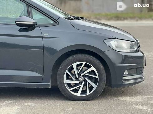Volkswagen Touran 2018 - фото 16