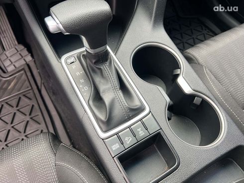 Kia Sportage 2018 серый - фото 38
