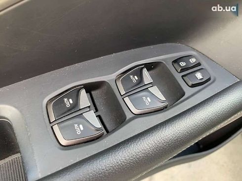 Hyundai Santa Fe 2016 - фото 16