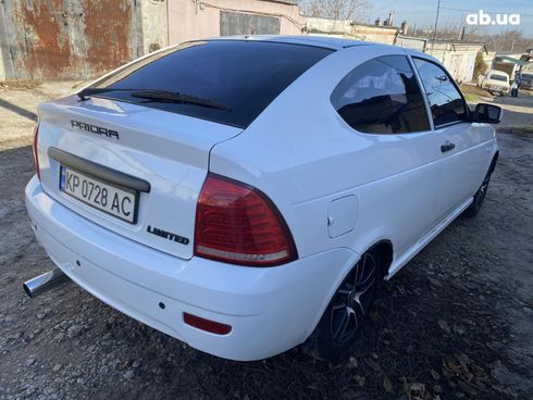 ВАЗ Priora 2010 белый - фото 2