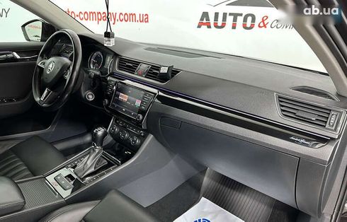 Skoda Superb 2017 - фото 13