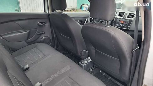Renault Sandero 2020 - фото 19