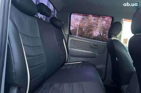 Toyota Hilux 2011 - фото 15