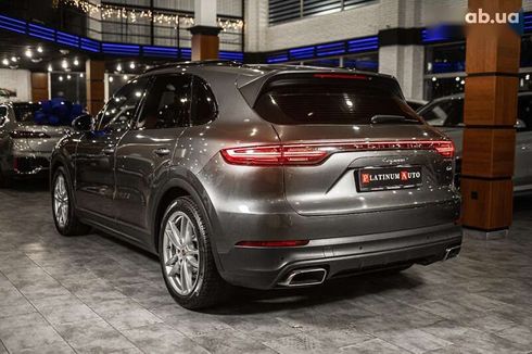 Porsche Cayenne 2018 - фото 14