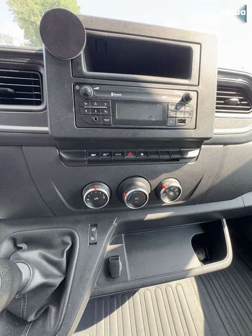 Renault Master 2021 - фото 23