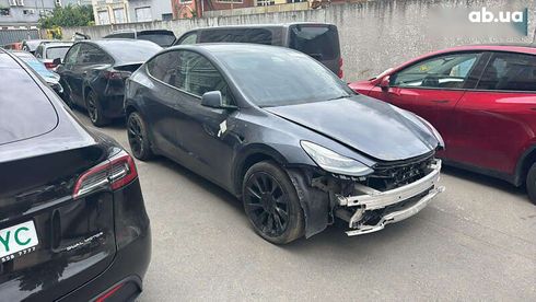 Tesla Model Y 2022 - фото 3