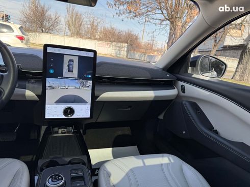 Ford Mustang Mach-E 2021 белый - фото 40