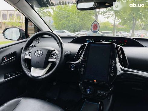 Toyota Prius 2016 - фото 13