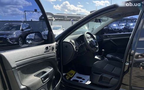 Skoda Octavia 2012 - фото 9