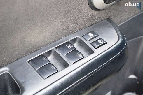 Nissan Tiida 2008 - фото 19