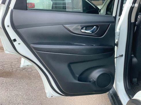 Nissan Rogue 2018 белый - фото 22