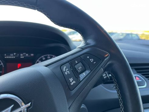 Opel Corsa 2017 серый - фото 24