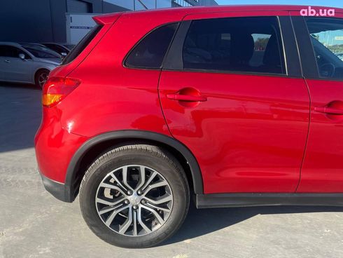 Mitsubishi Outlander 2016 красный - фото 4