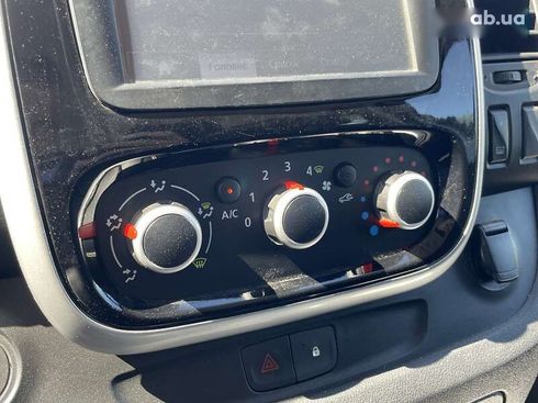 Renault Trafic 2019 - фото 22
