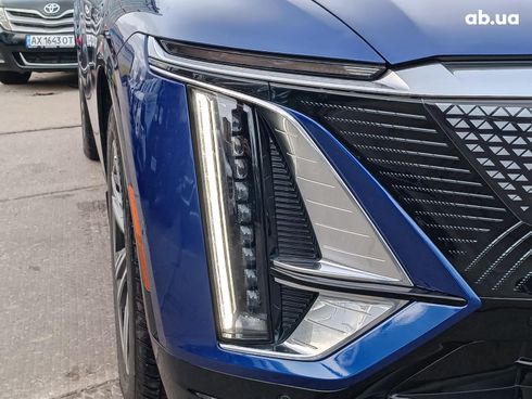 Cadillac Lyriq 2023 синий - фото 13