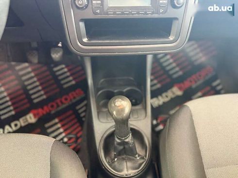 Skoda Fabia 2011 - фото 24