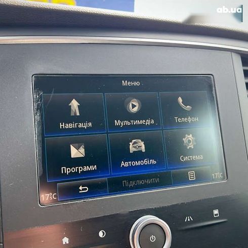 Renault Megane 2018 - фото 26